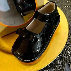 SQUEAKERS SIZE 10 BLACK PATENT SHOES NIB